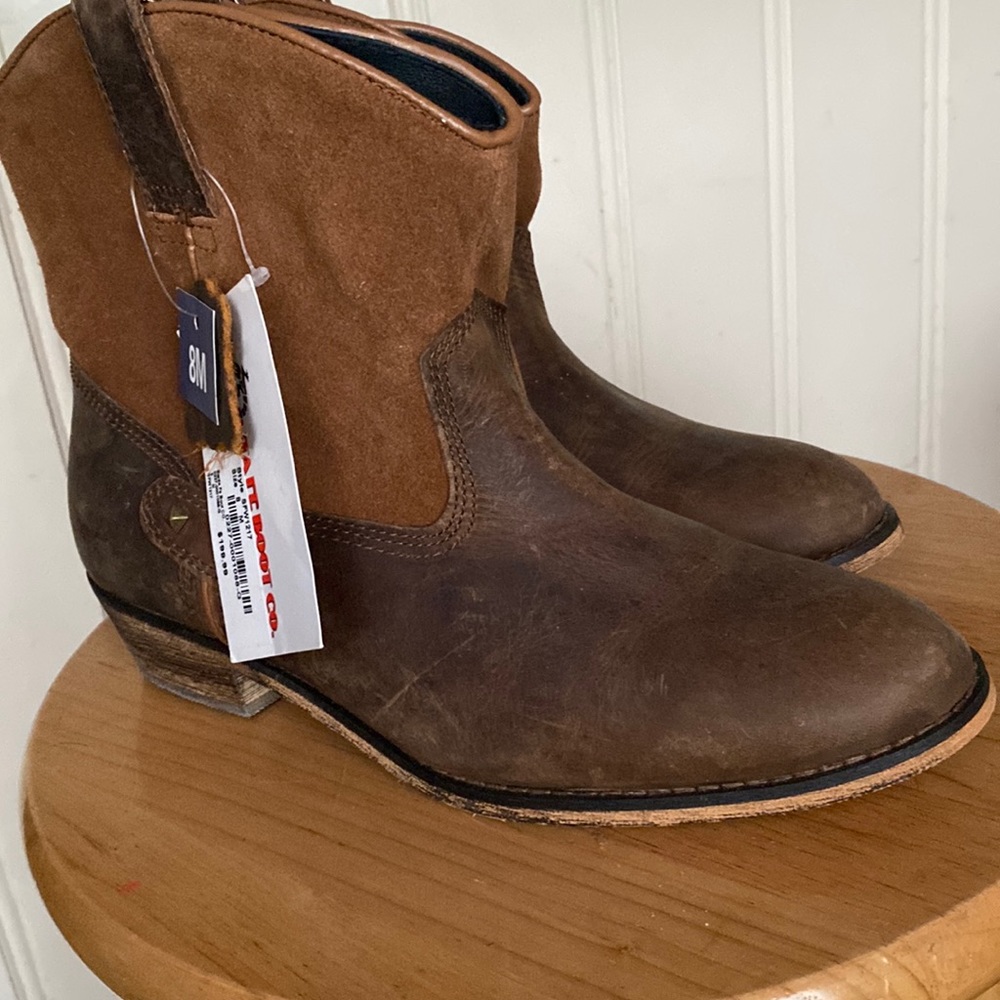 NWT Sante Fe Boot Co leather boots